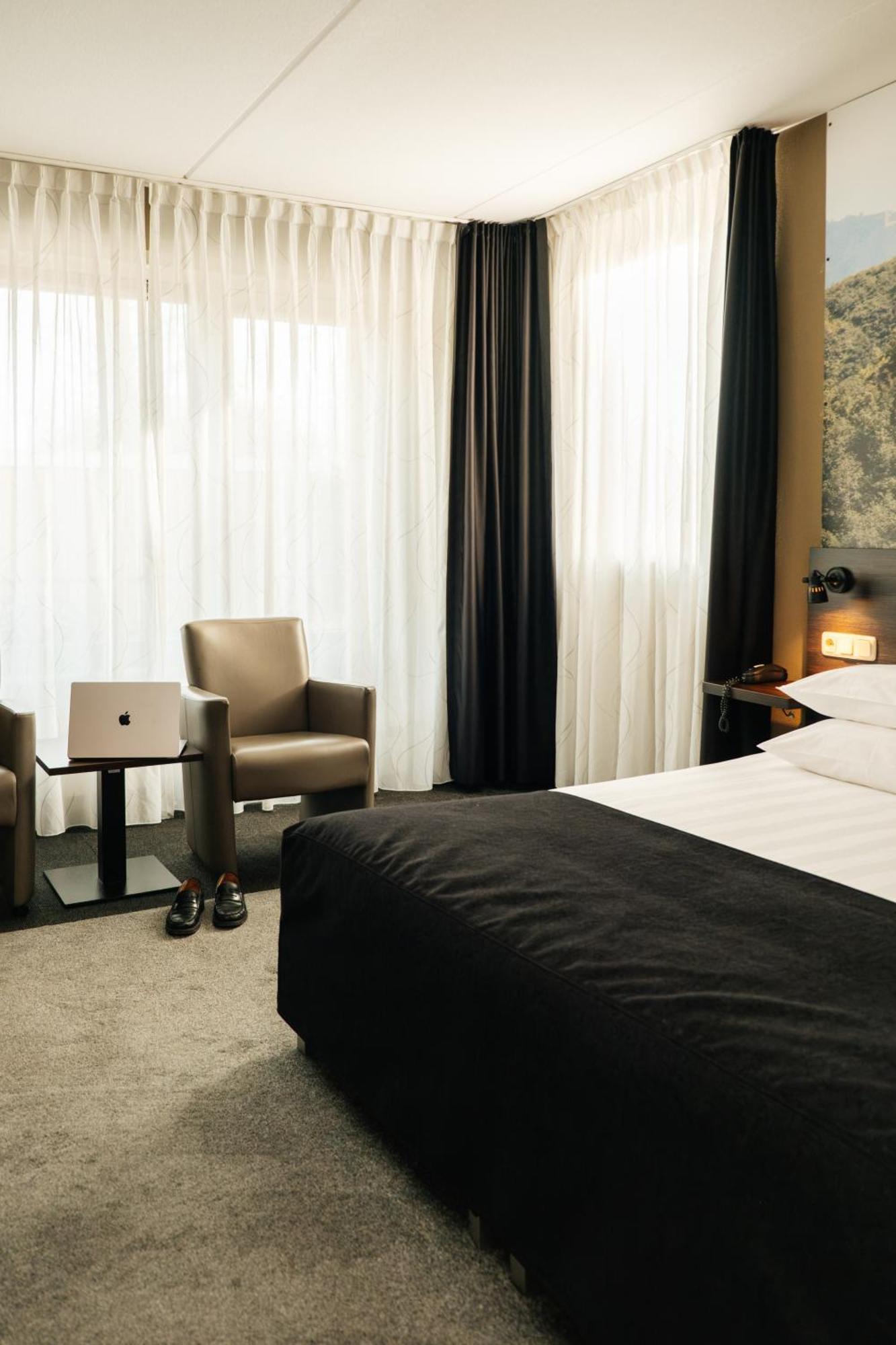 אוס Hotel De Naaldhof מראה חיצוני תמונה