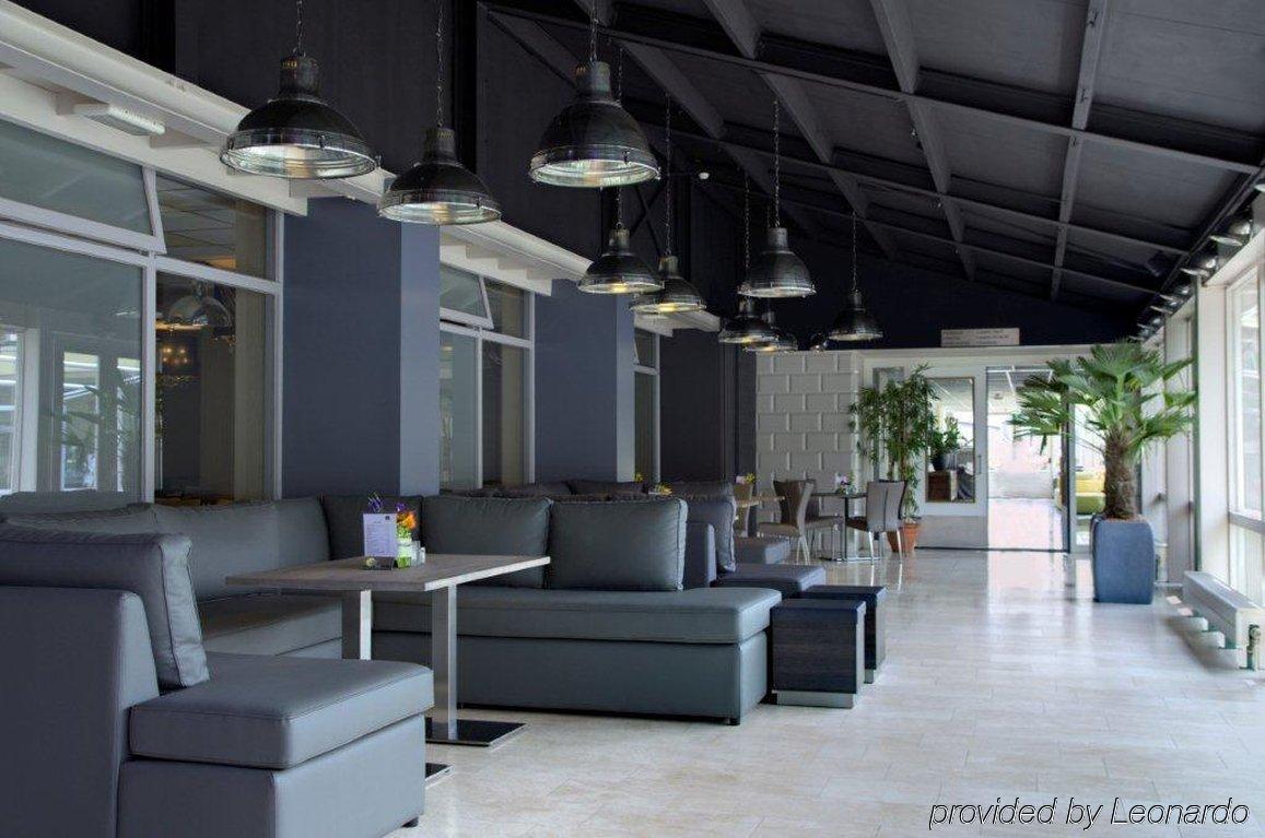 אוס Hotel De Naaldhof מראה פנימי תמונה