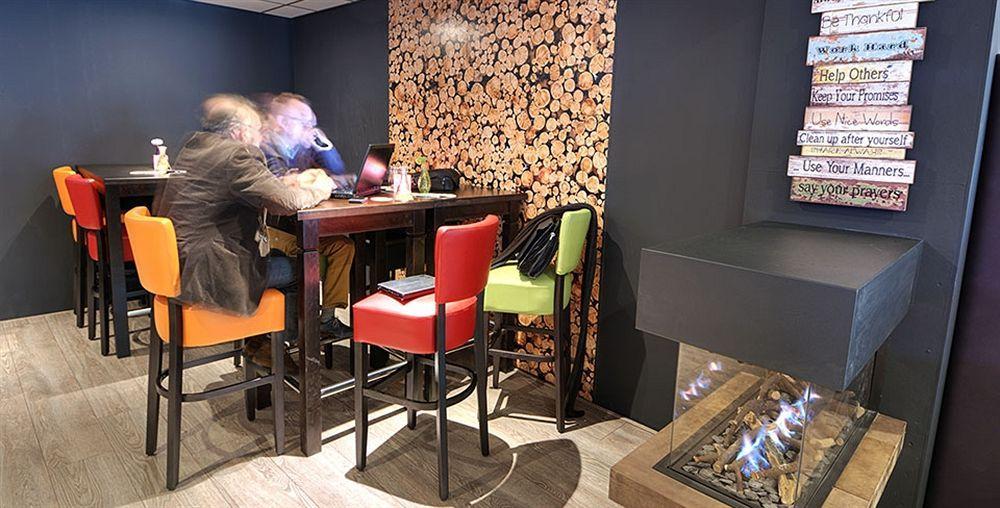 אוס Hotel De Naaldhof מראה חיצוני תמונה
